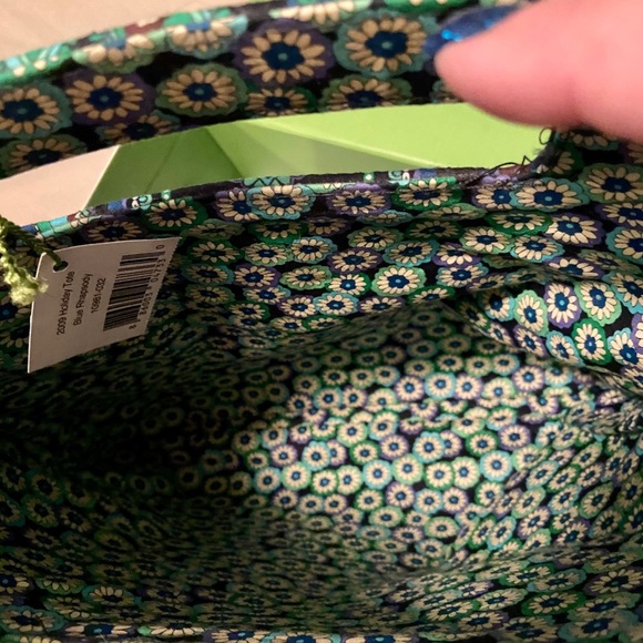 Vera Bradley Blue Rhapsody Holiday Tote - Picture 4 of 4